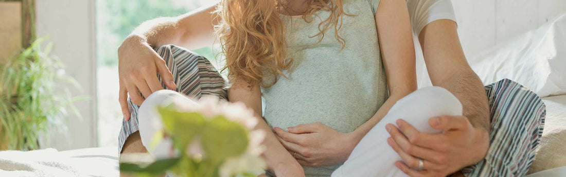 25 weken zwanger: baby’s huid wordt roze, welkom kuitkrampen