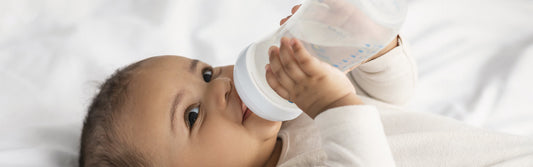 Het belang van water voor baby (en mama)