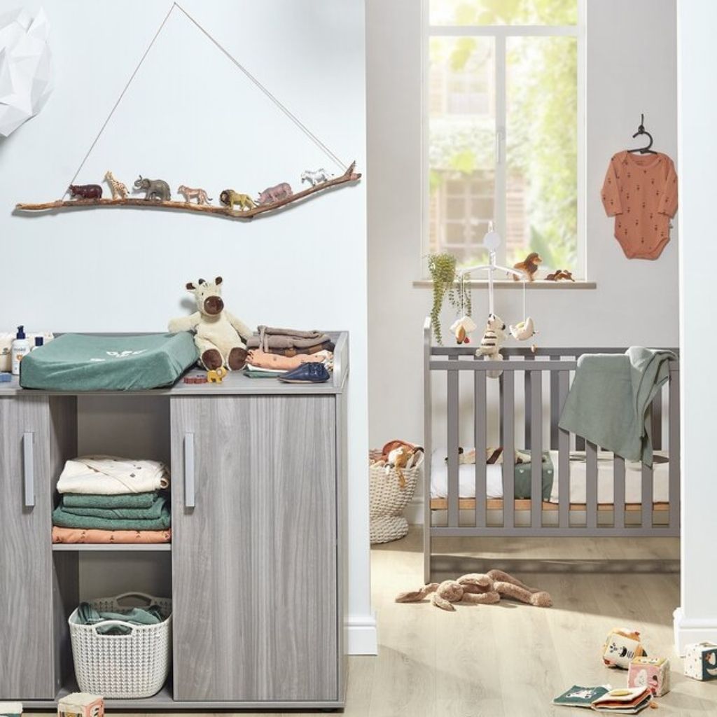 Transland Chambre de bébé 3 pièces (lit évolutif + commode + armoire 2 portes) Nolan
