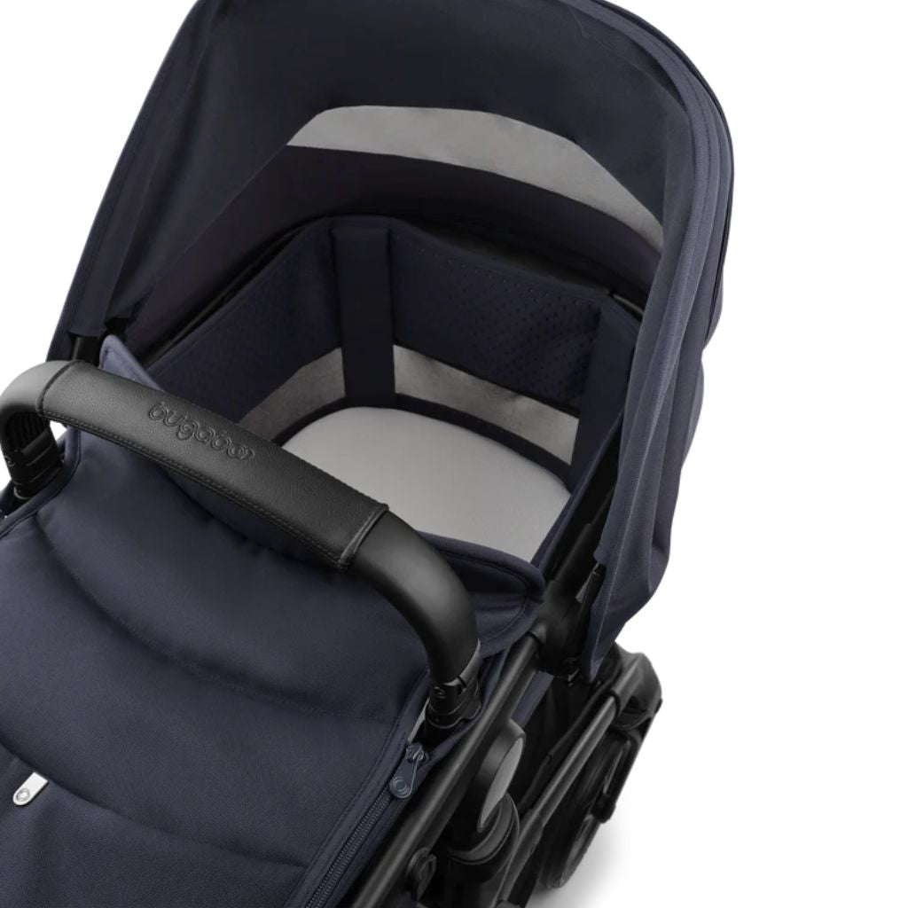 Bugaboo Poussette Fox 5 Renew avec nacelle Black / Deep Indigo