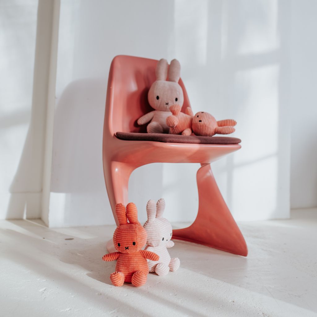 Knuffel Ribfluweel Nijntje Pink 33 cm
