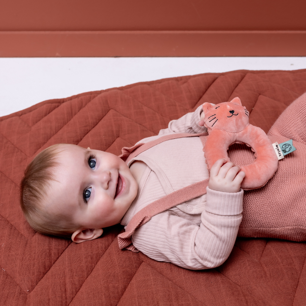 Trixie Baby Hochet Mrs. Cat rose