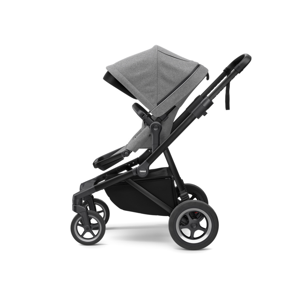 Thule Poussette Sleek Grey melange on black