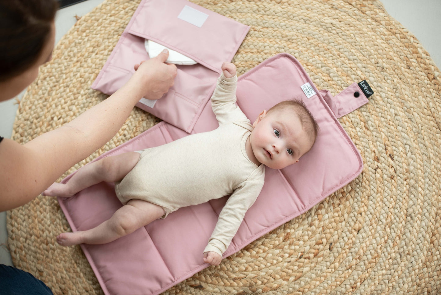 KipKep Verzorgingsmatje + etui Nappers paars