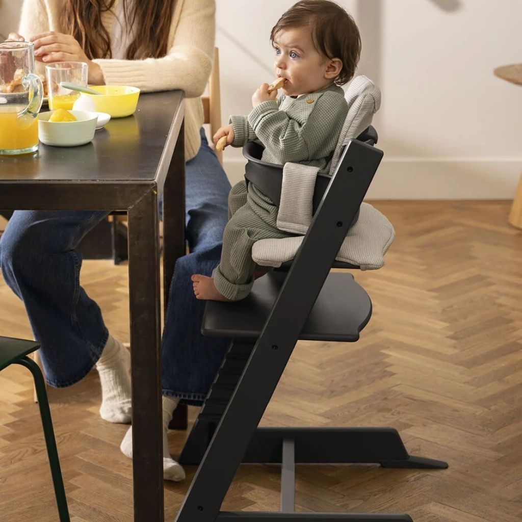 Stokke® Eetstoel Tripp Trapp® + Newborn Set + Baby set² zwart