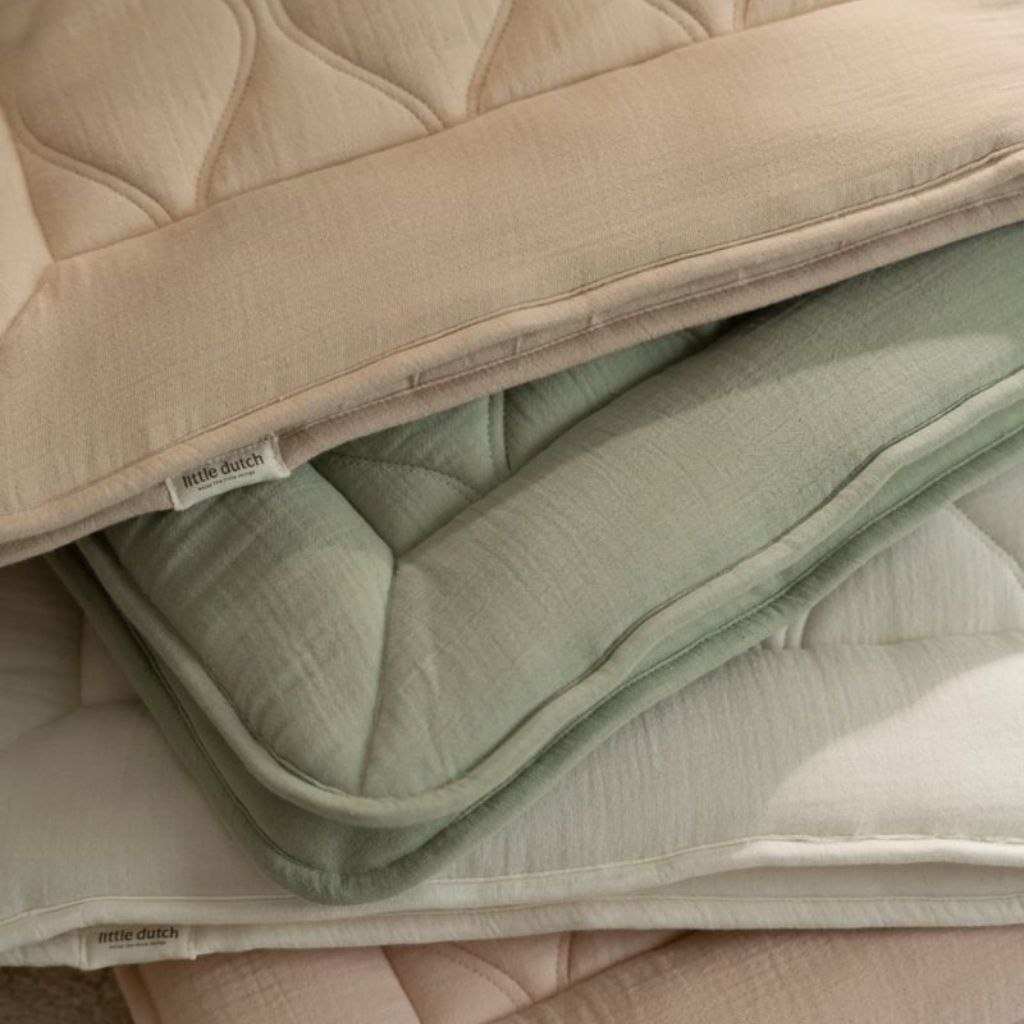 Little Dutch Tapis de parc mousseline/quilted Pure Sage