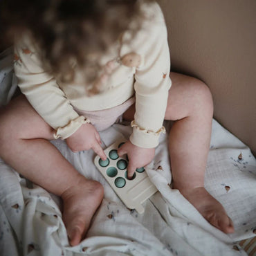 Mushie Jouet de dentition Téléphone Cambridge Blue