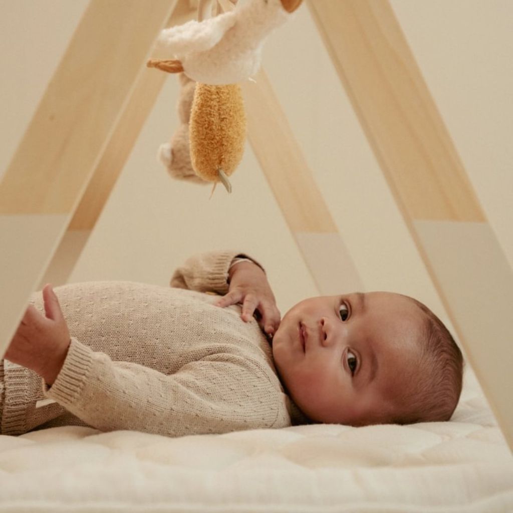 Little Dutch Gebreid vestje overslag Soft Beige