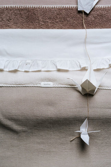 Koeka Drap pour berceau ou parc Ruffle Warm White
