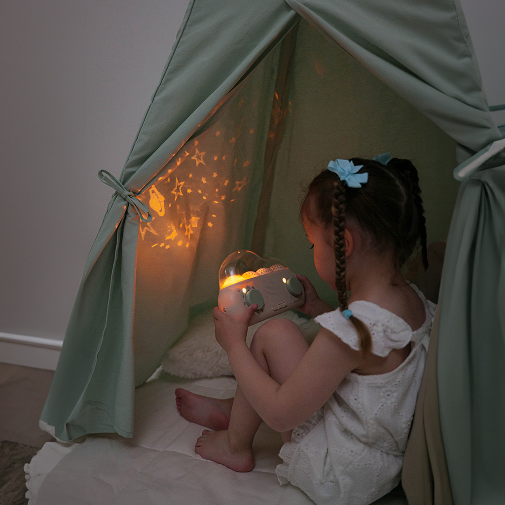 Cloud B nachtlampje, projector en verhalendoos CloudBox™ beige