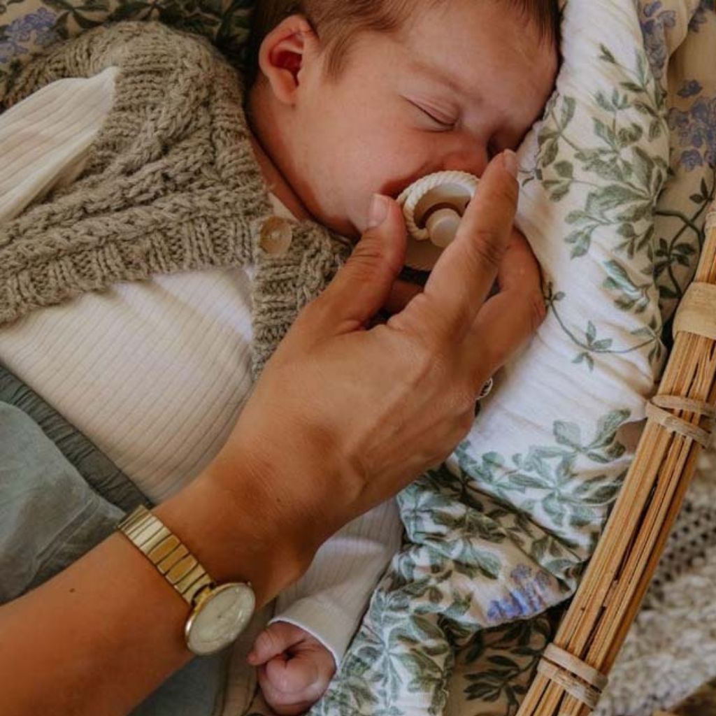 FRIGG Fopspeen 0 - 6 maanden Baby’s First pacifier - Moonlight Sailing Cream - 4 stuks