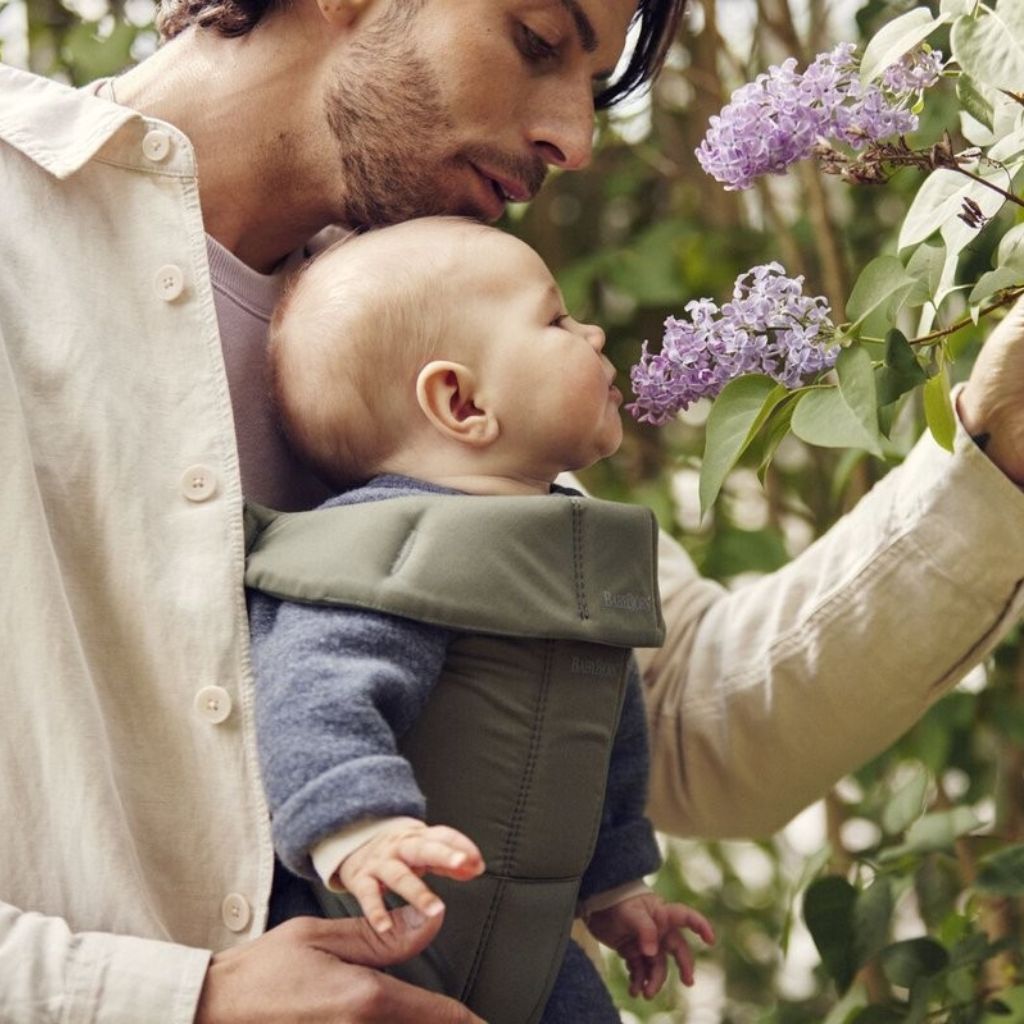 BabyBjörn Porte-bébé ventral Mini Tissé vert foncé