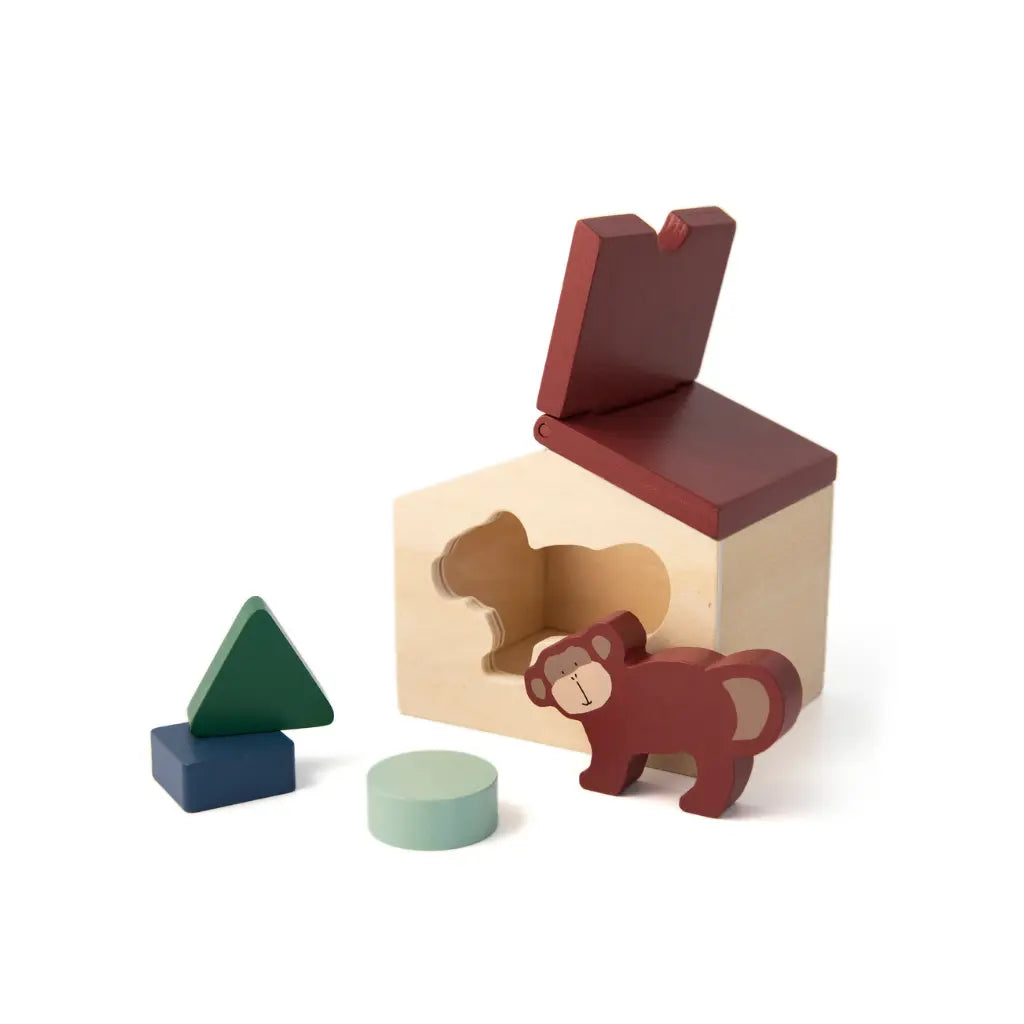 Houten huis, Trixie, Mr. Monkey