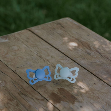 FRIGG Fopspeen + 6 maanden Butterfly silicone Ocean view/Sage - 2 stuks