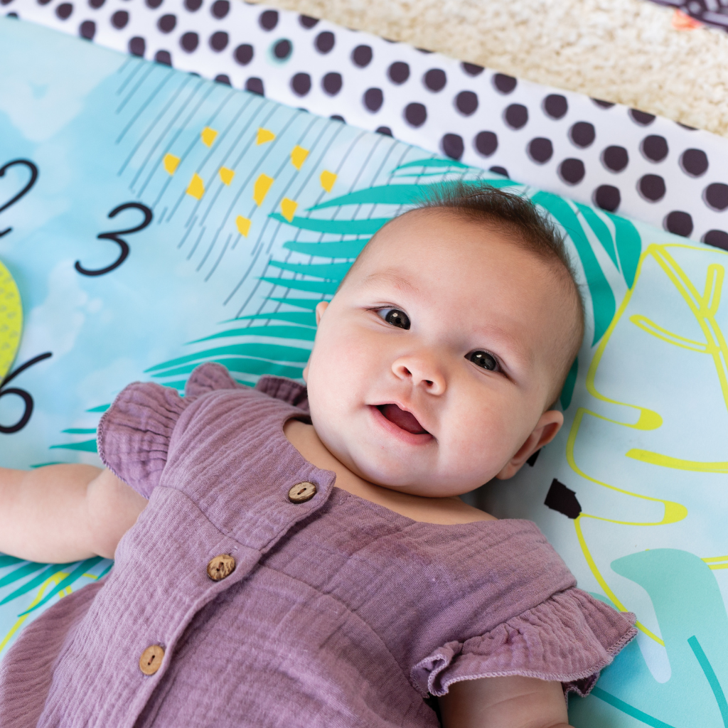 Infantino Tapis de jeu Twist & Fold, memories & milestones