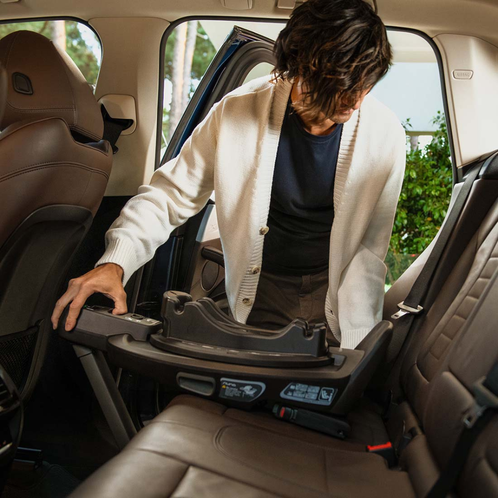 Nuna Base Isofix Curv R129