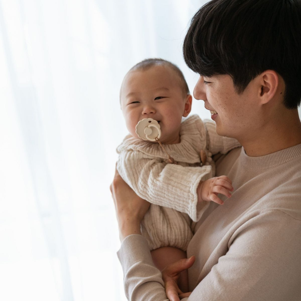 FRIGG Fopspeen 6 - 18 maanden Daisy Blooming Silicone Desert/Cream- 2 stuks