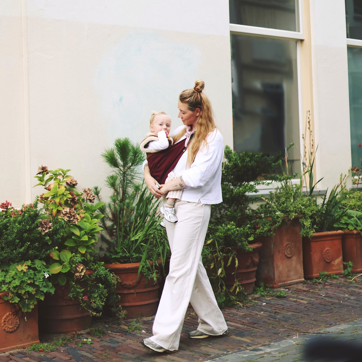 Wildride Draagzak Toddler Swing Carrier Merlot