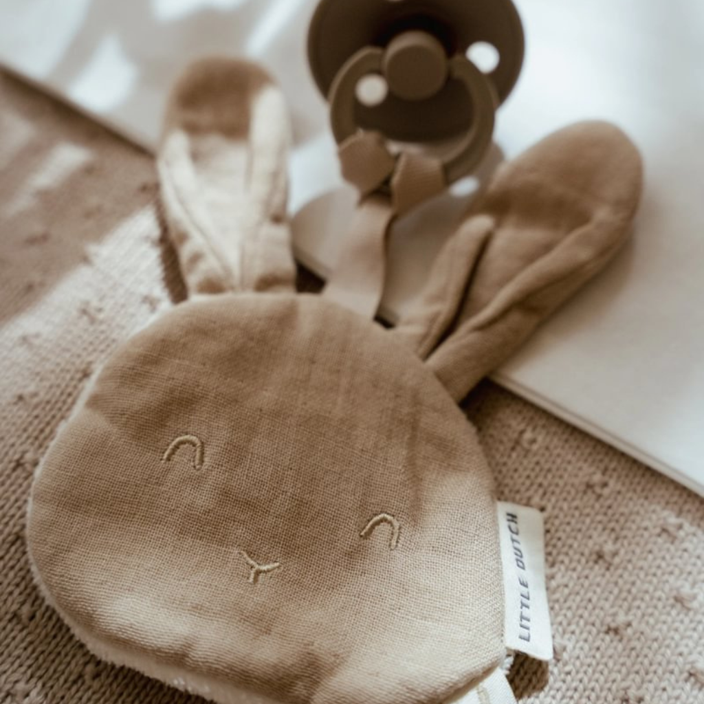 Little Dutch Fopspeendoekje Newborn Naturals Baby Bunny Beige