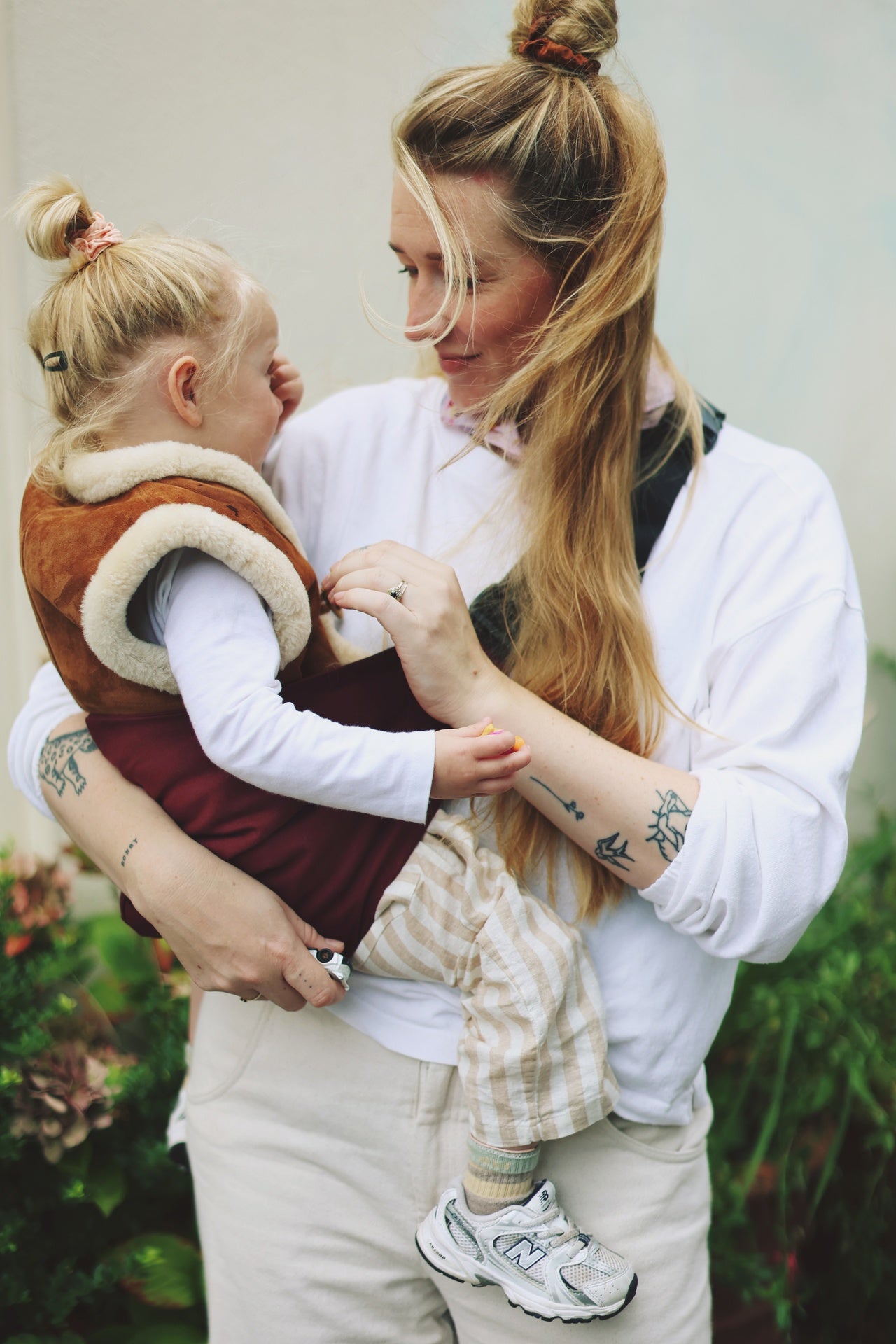 Wildride Draagzak Toddler Swing Carrier Merlot