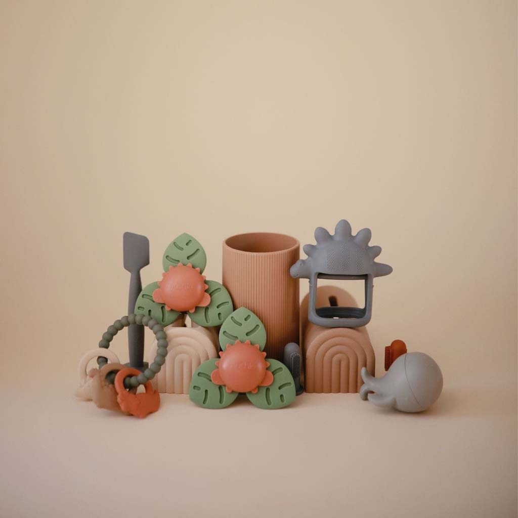 Mushie Zuigspeeltje Spinner Dino