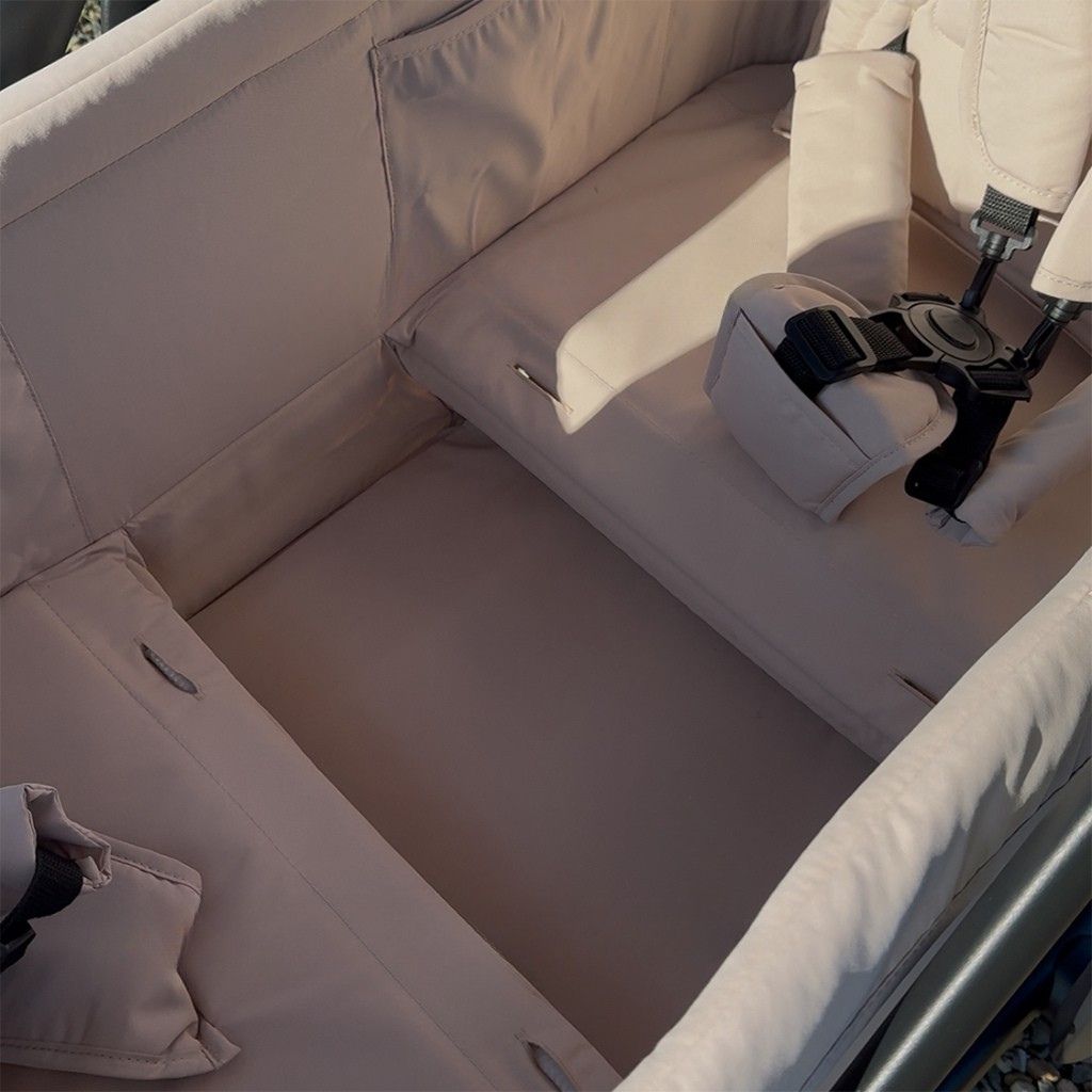 Pronto Stroller bolderkar sand beige + zonnesherm + tray + organizer + opberghoes