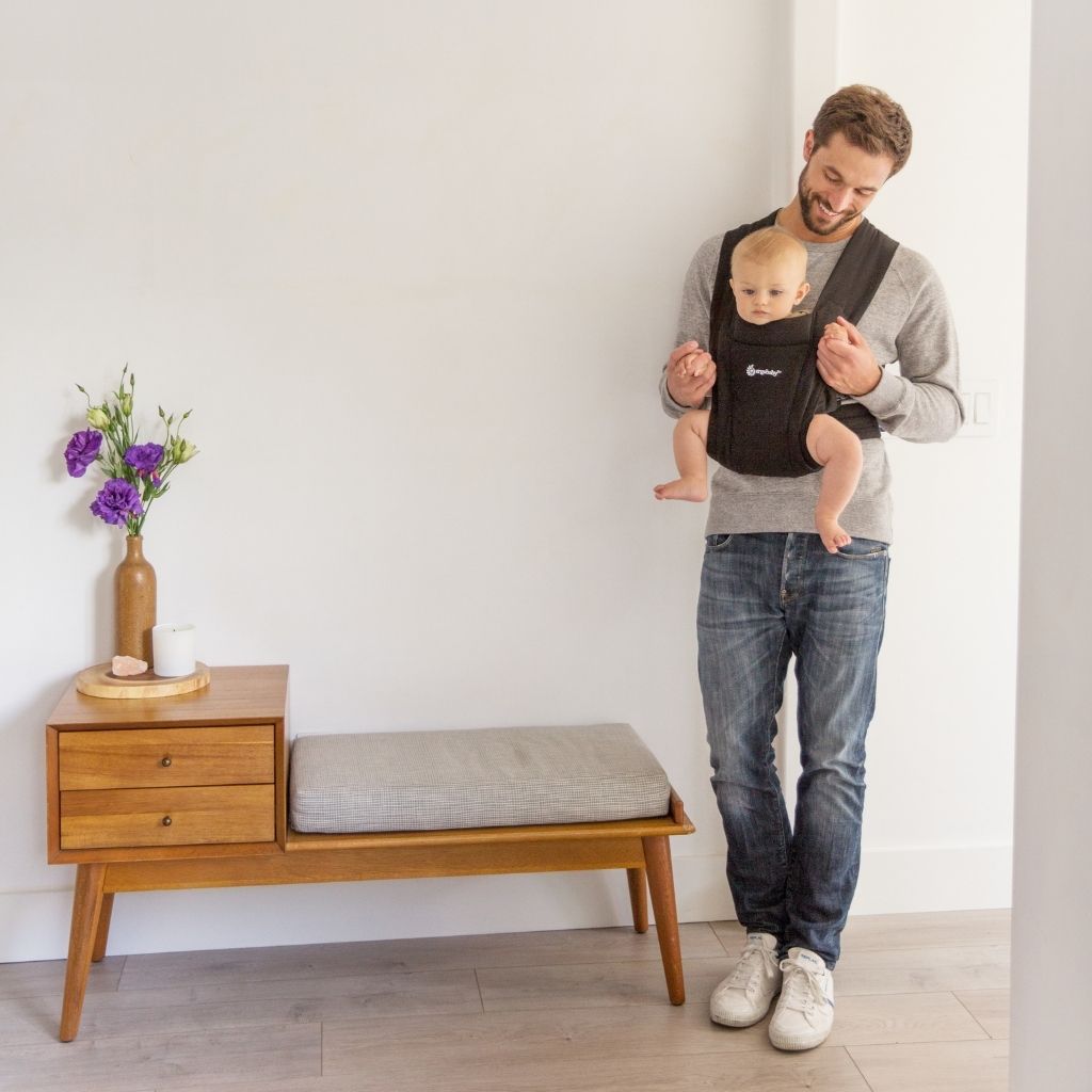 Ergobaby Porte-bébé ventral Embrace Pure Black