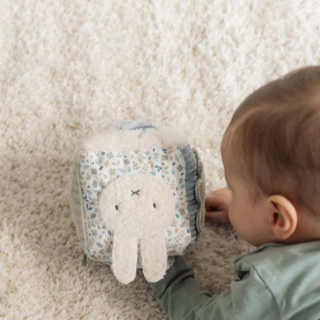 Little Dutch Cube d'activités Miffy Lucky Leaves