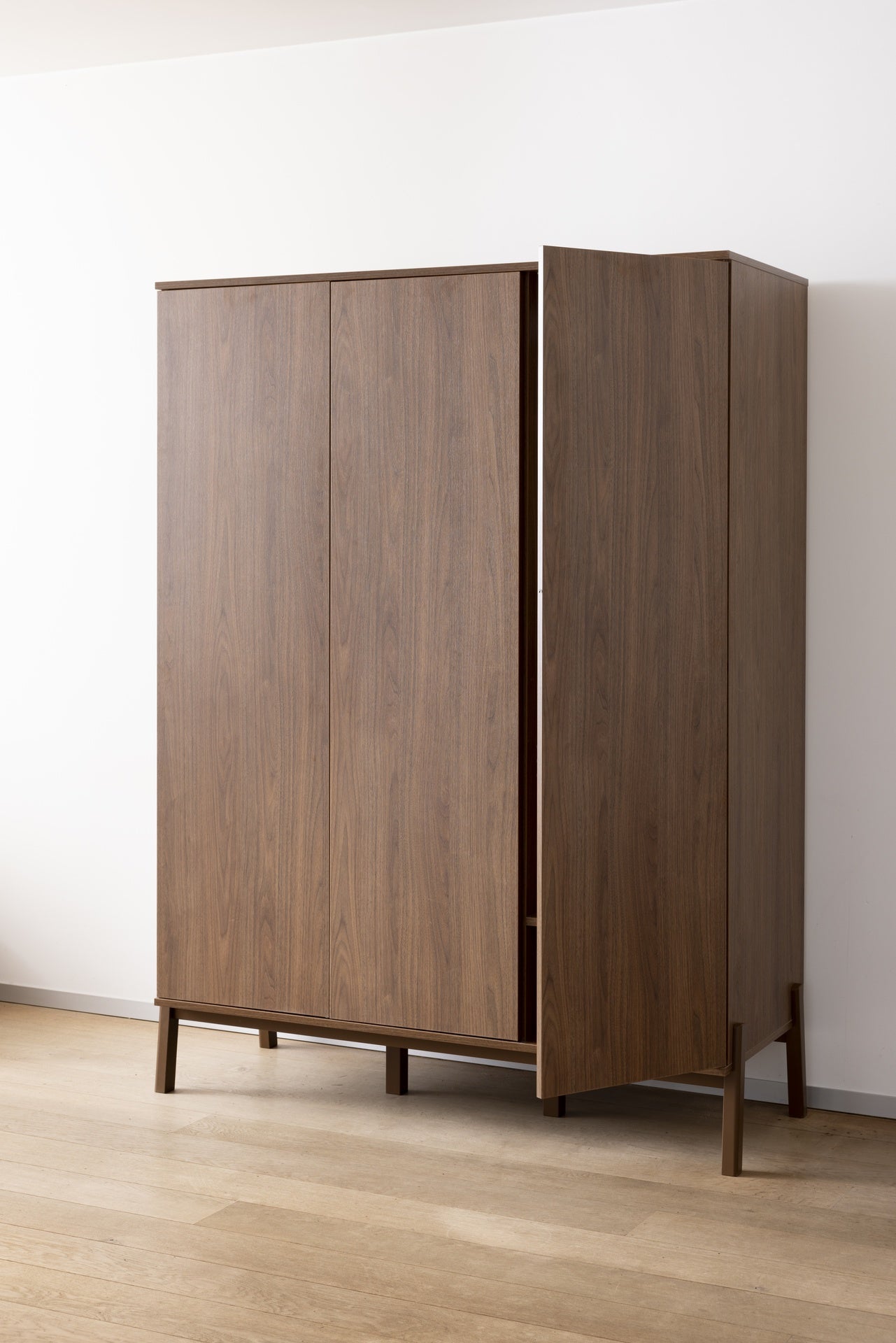 Quax Chambre de bébé 3 pièces (lit L 120 x Lg 60 cm + commode avec rallonge + armoire 3 portes) Ashi Chestnut