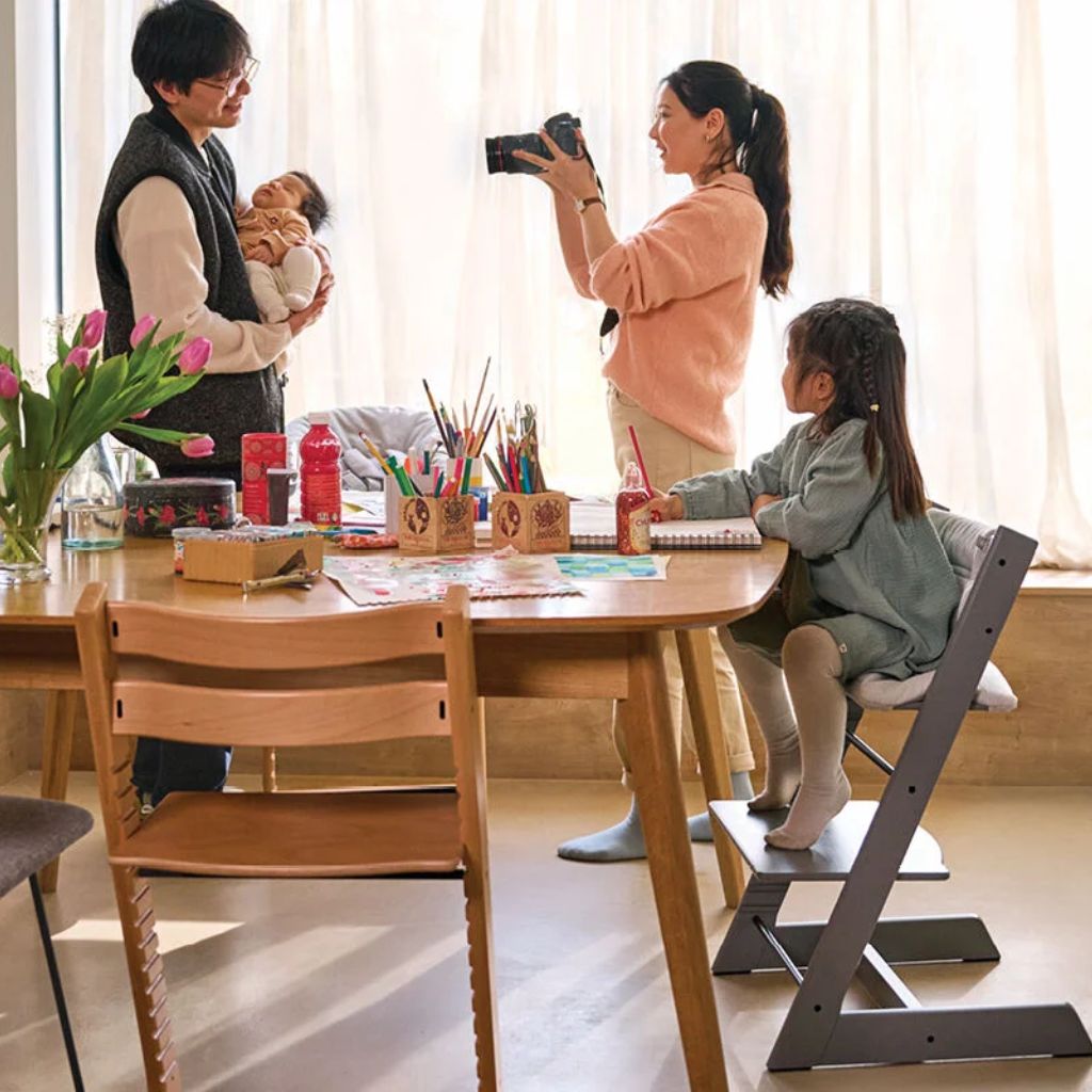 Stokke® Eetstoel Tripp Trapp® + Baby Set² Storm Grey