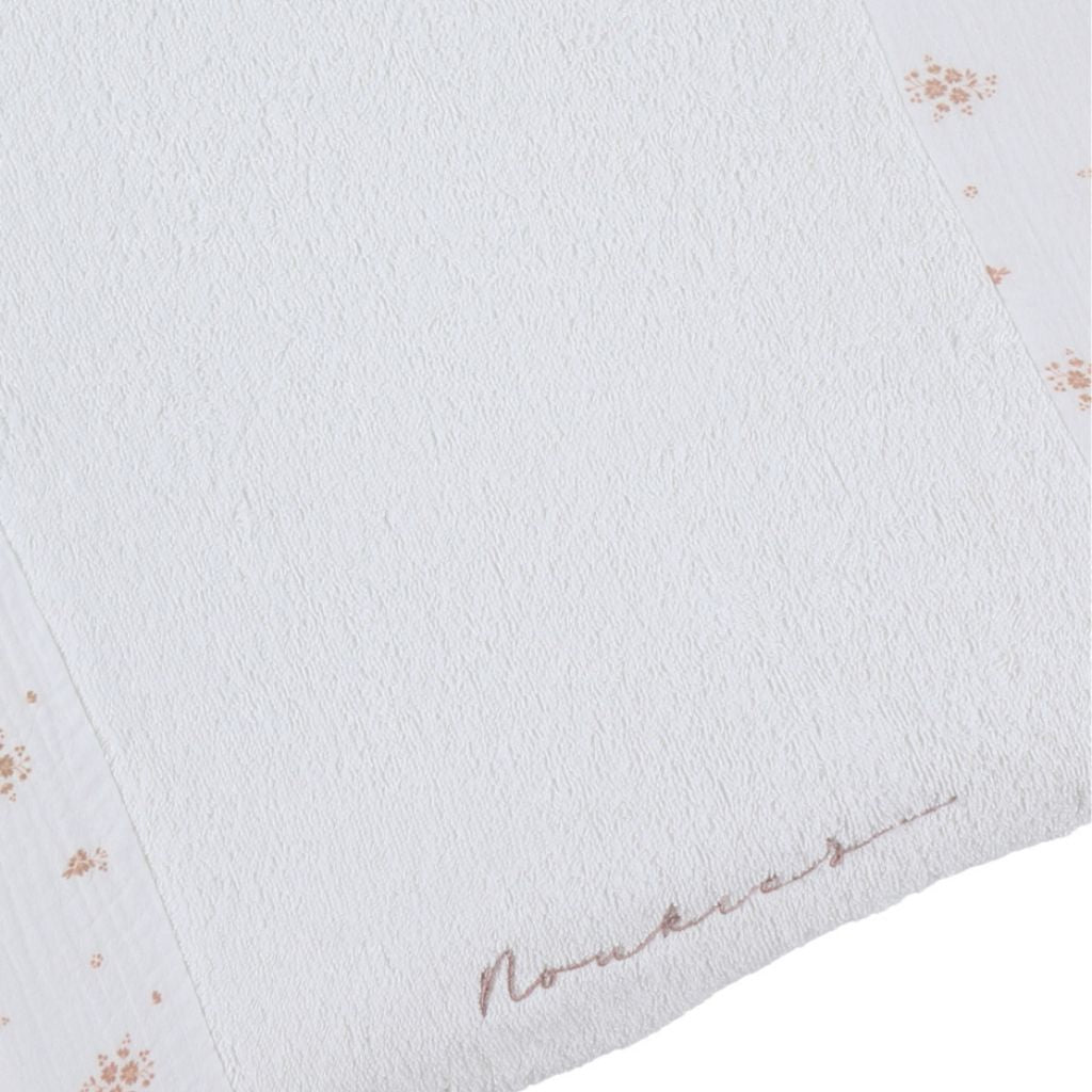 Noukie's Housse de matelas à langer Vintage Flowers Blanc