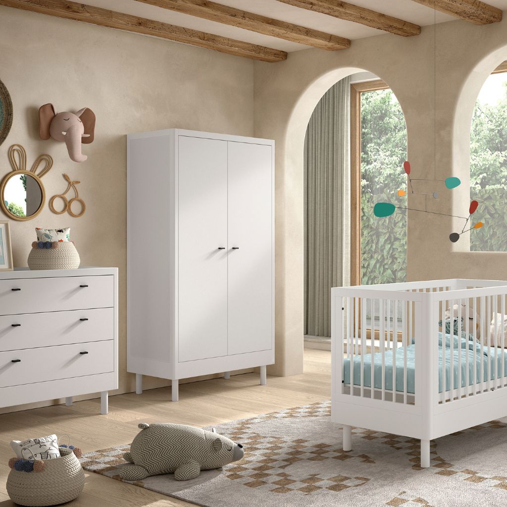 Jaxx Chambre de bébé 3 pieces (Lit de bébé Lg 60 x L 120 cm + Commode + Armoire 2 portes) Forrest Hêtre Blanc