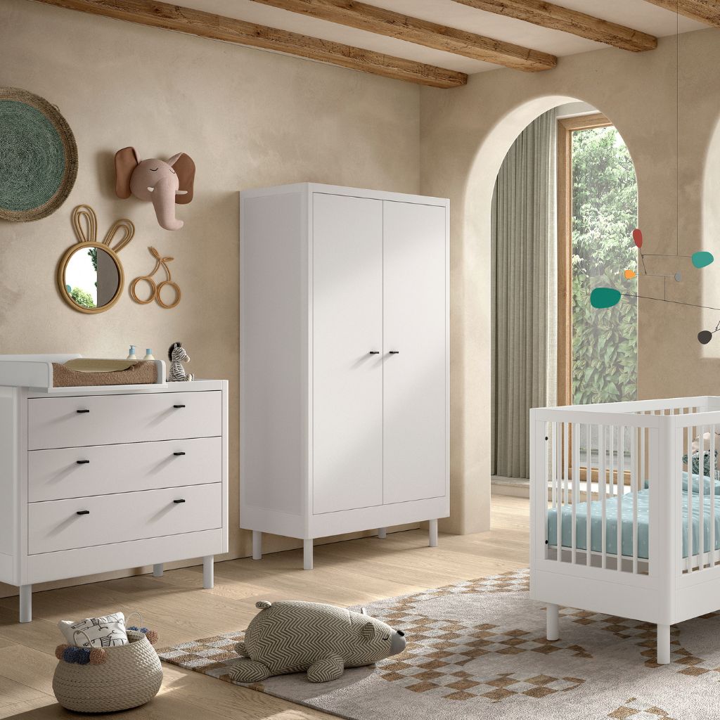Jaxx Chambre de bébé 3 pieces (Lit de bébé Lg 60 x L 120 cm + Commode avec rallonge + Armoire 2 portes) Forrest Hêtre Blanc