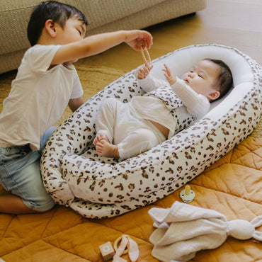 Doomoo Nid De Bébé Cocoon Leopard Cream