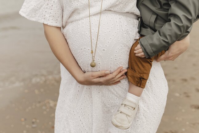 Proud Mama Grelot de grossesse or/vert