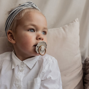 FRIGG Fopspeen 6 - 18 maanden Daisy Blooming latex Desert/Cream - 2 stuks