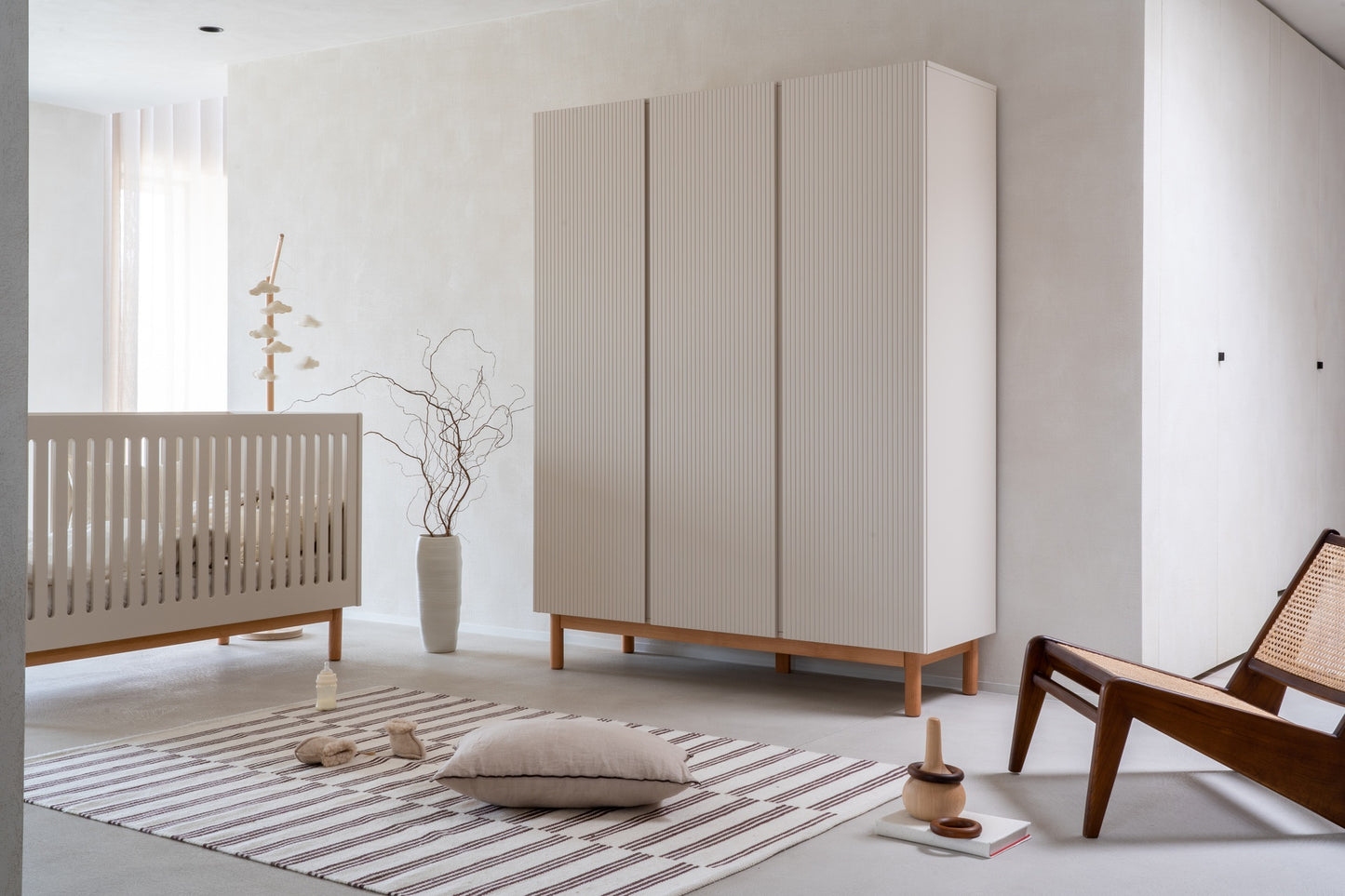 Quax Chambre de bébé 3 pièces (lit évolutif L 120 x Lg 60 cm + commode + armoire 3 portes) Mood Clay