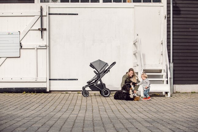 Thule Poussette 3 en 1 Sleek + Chancelière Grey Melange