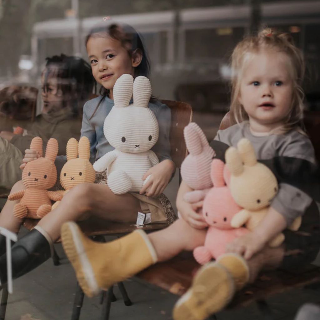 Knuffel Ribfluweel Nijntje Offwhite 33 cm