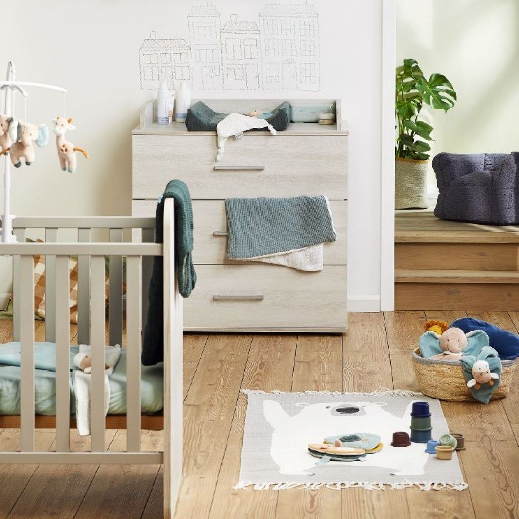 Transland 3-delige babykamer (meegroeibed + commode + kast met 3 deuren) Robi