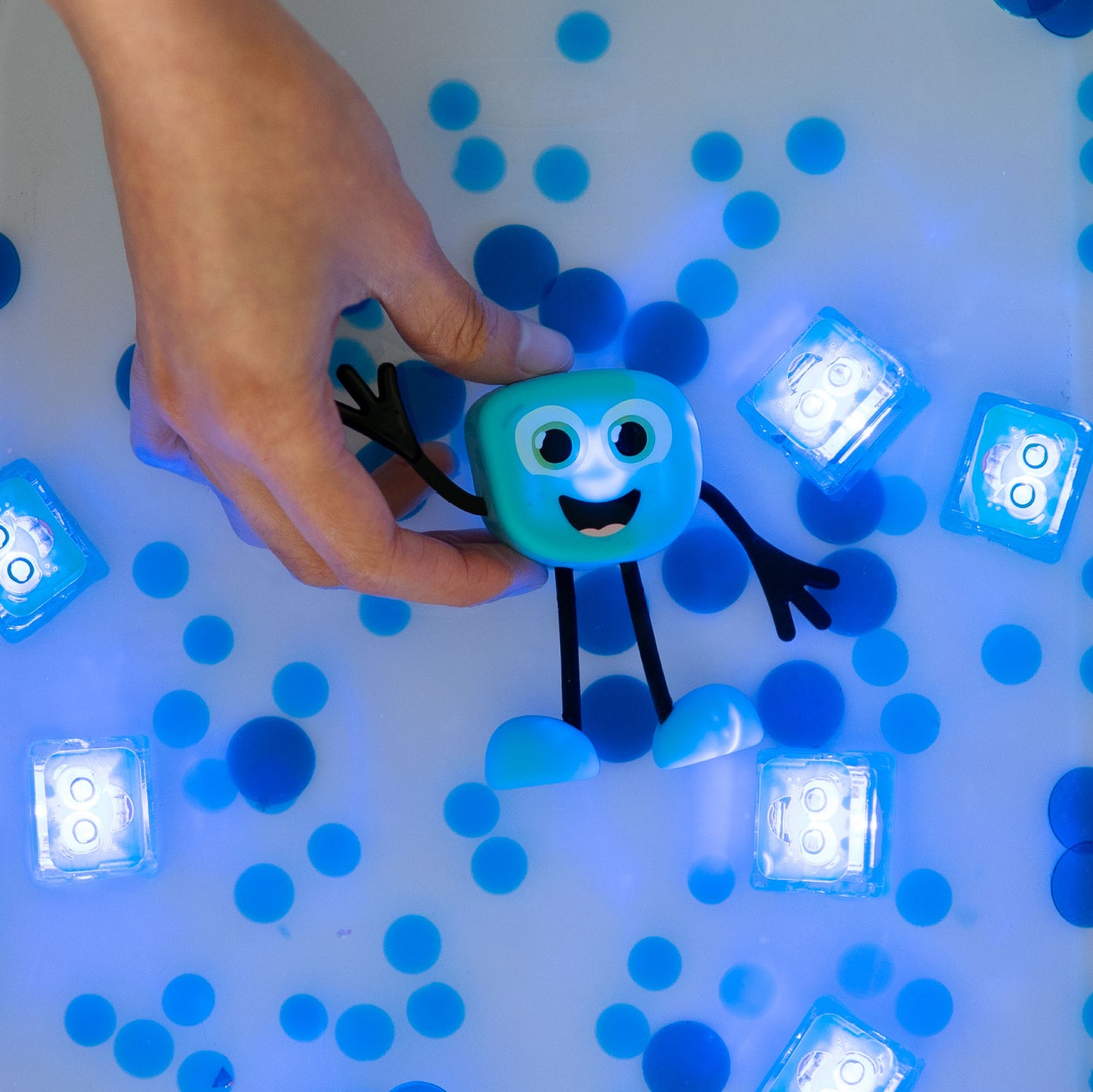 Glo Pals Jouet de bain Light-Up personnage Blair