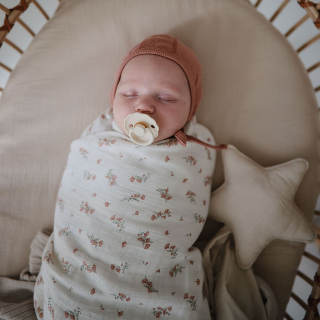 FRIGG Fopspeen 6 - 18 maanden Daisy Blooming latex Desert/Cream - 2 stuks