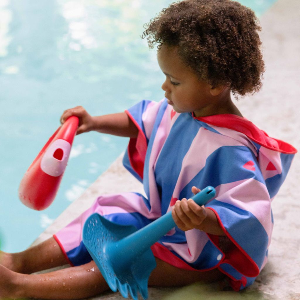 Quut Poncho Cherry 60 x 60 cm