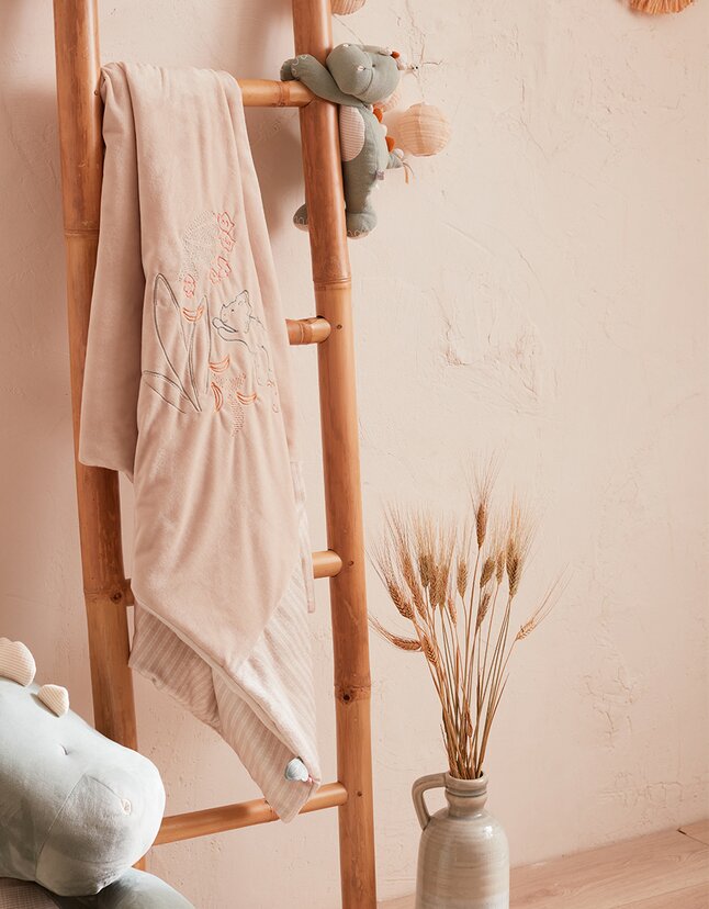 Noukie's Couverture pour lit Tiga, Stegi & Ops beige