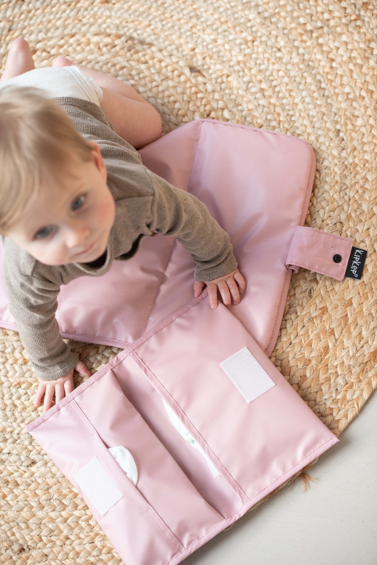 KipKep Verzorgingsmatje + etui Nappers paars