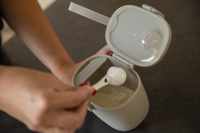 Bo Jungle Doseur de lait en poudre B-Nomadic gris