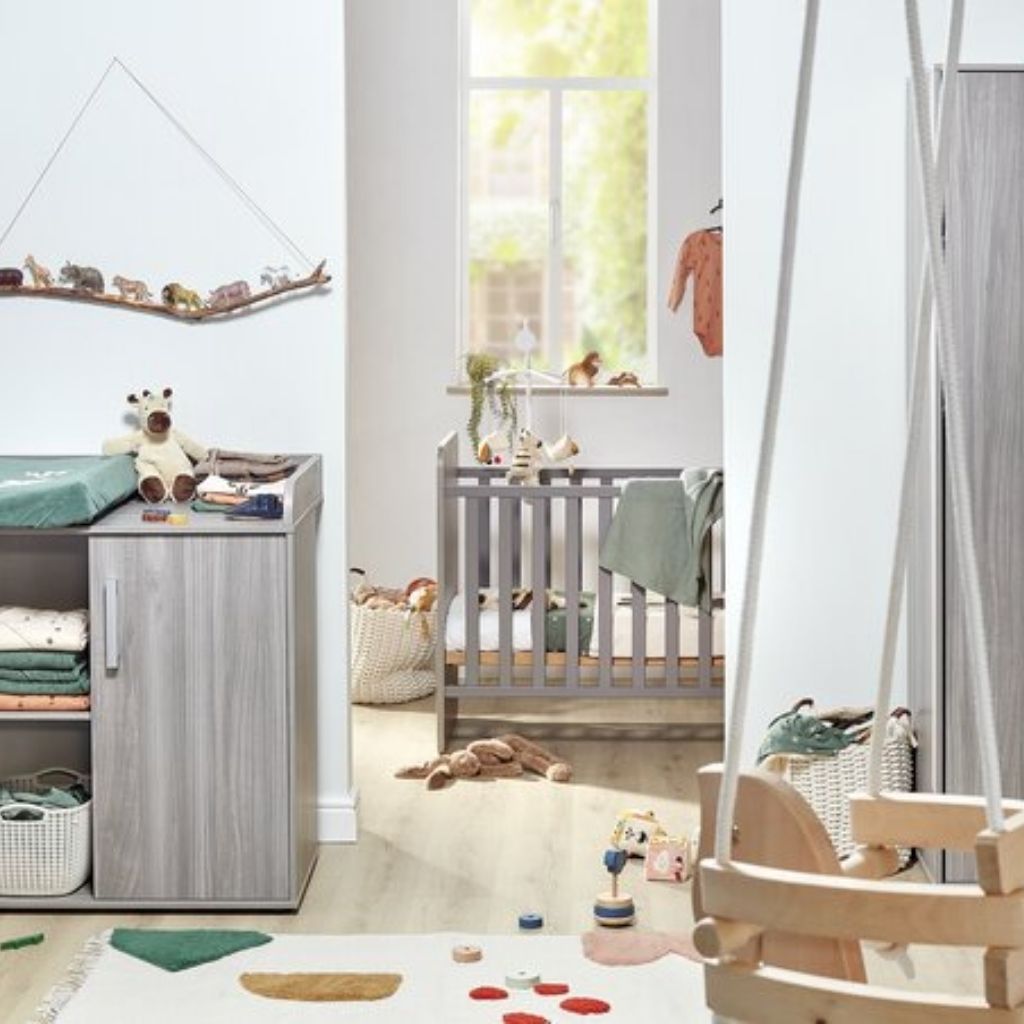 Transland 3-delige babykamer (meegroeibed + commode + kast met 3 deuren) Nolan