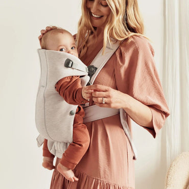 BabyBjörn Buikdrager Mini 3D Jersey light beige