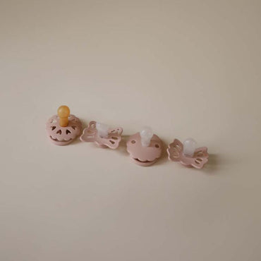 FRIGG Fopspeen 0 - 6 maanden Baby’s First pacifier - Floral Heart Blush - 4 stuks