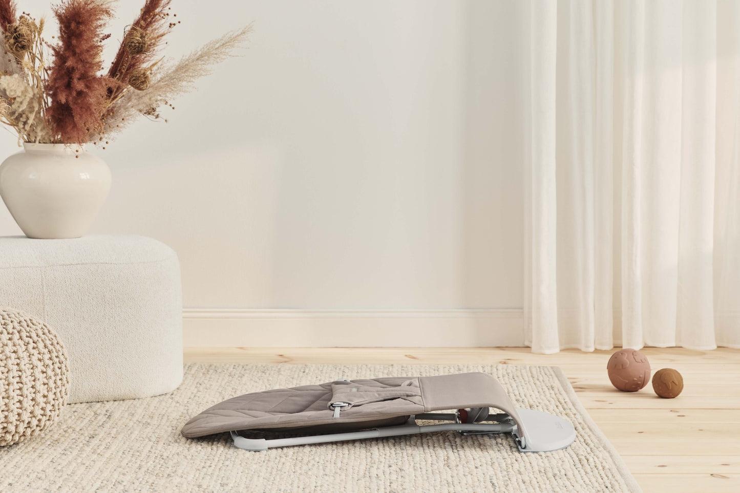 BabyBjörn Relax Bliss Zandgrijs Geweven kroonblad quilt